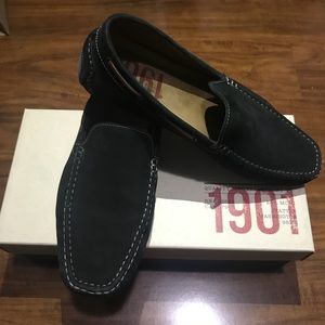 Black Mens’ Suede Loafers